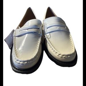 LOFT Off-White Women’s Loafers Size 8
